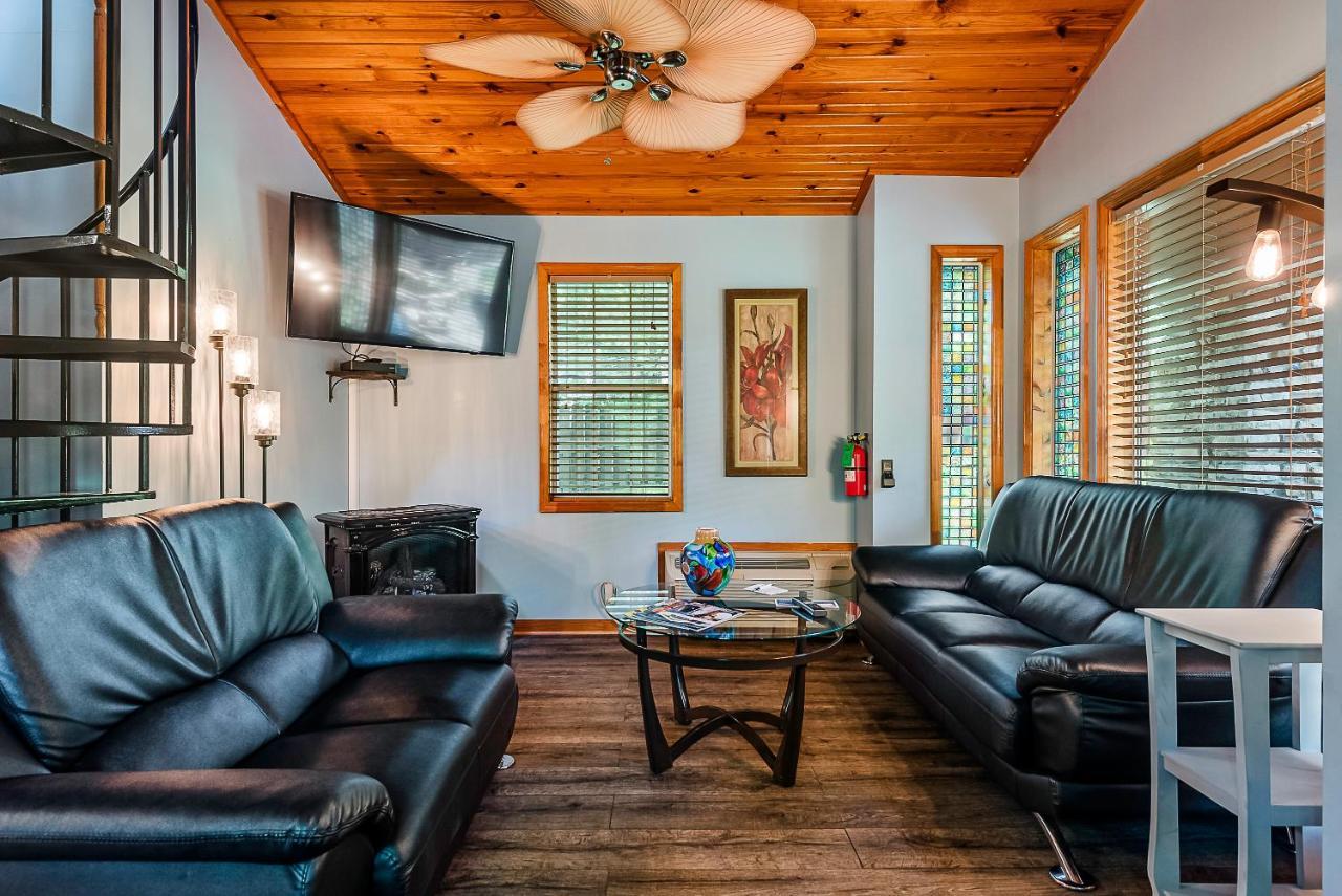 The Woods Cabins Eureka Springs Exterior foto