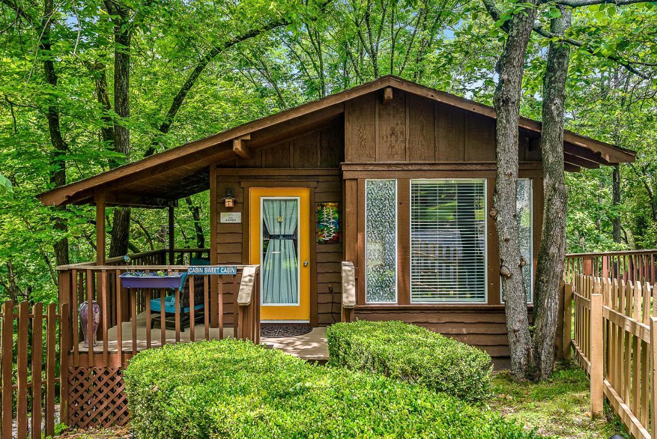 The Woods Cabins Eureka Springs Exterior foto